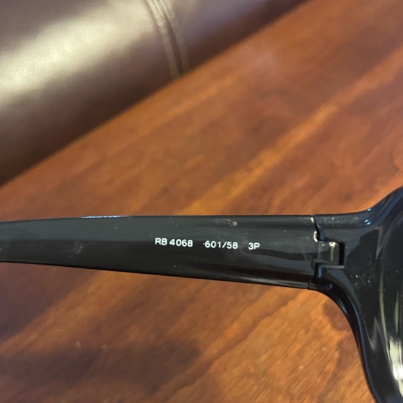 Ray Ban RB 4068 Highstreet Polarized 601/58 sunglasses - Picture 8 of 9